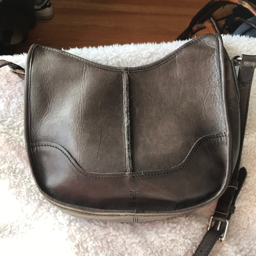 frye leather purse